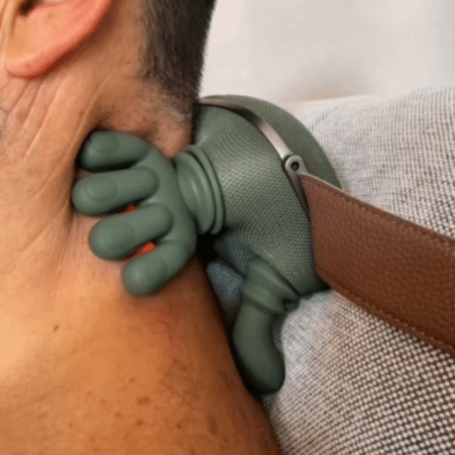 ⏰LAST DAY 49% OFF🔥6D Wireless Neck & Shoulder Massager | Perfect Mother's Day Gift-EV